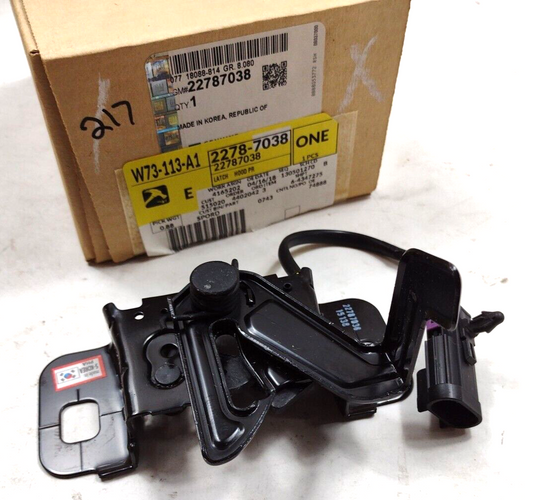 Genuine OEM GM Chevrolet Camaro Hood Latch 2012-2015 22787038
