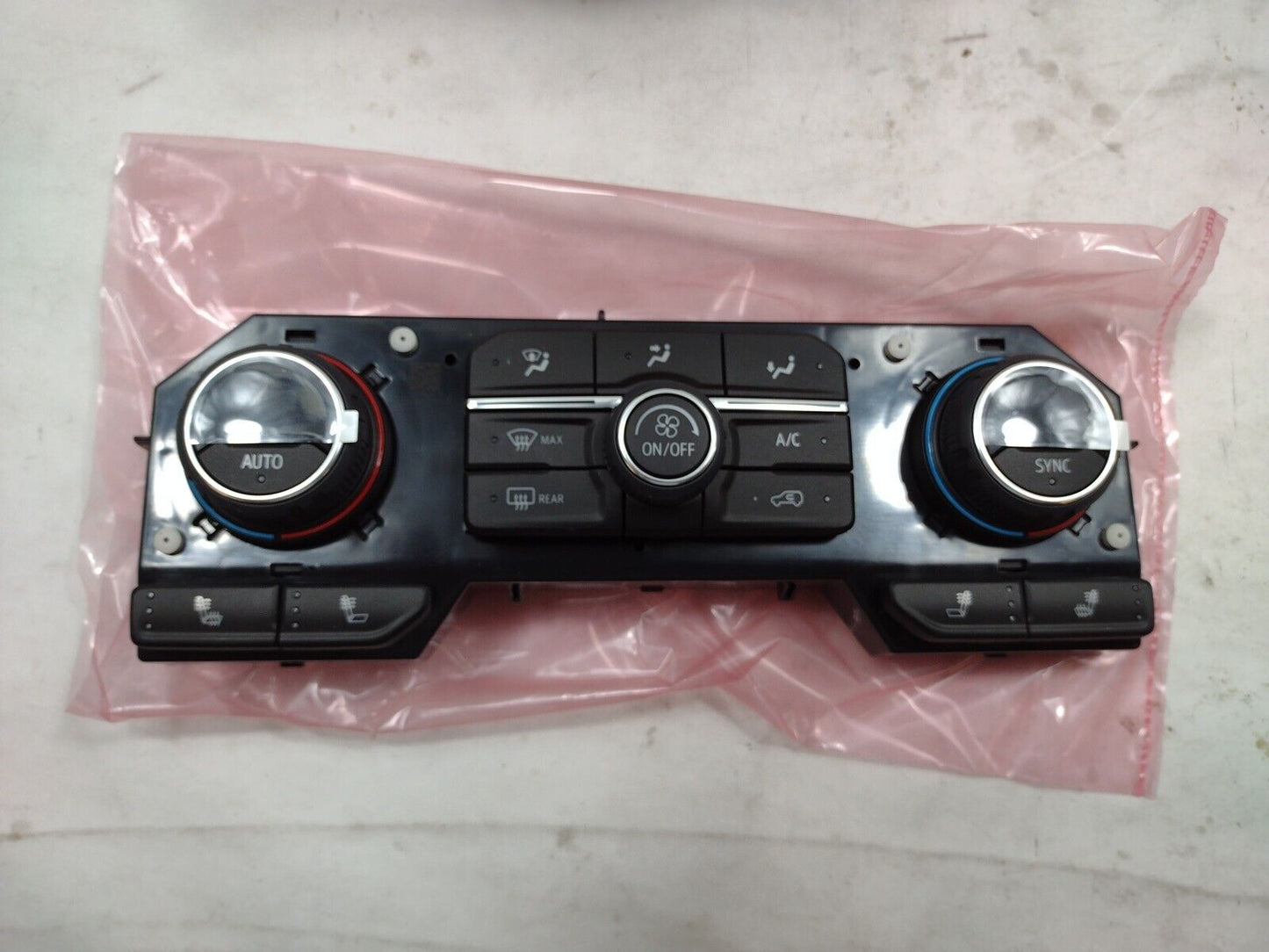 GM Genuine Parts 84963887 Heater and Air Conditioning User Interface Control