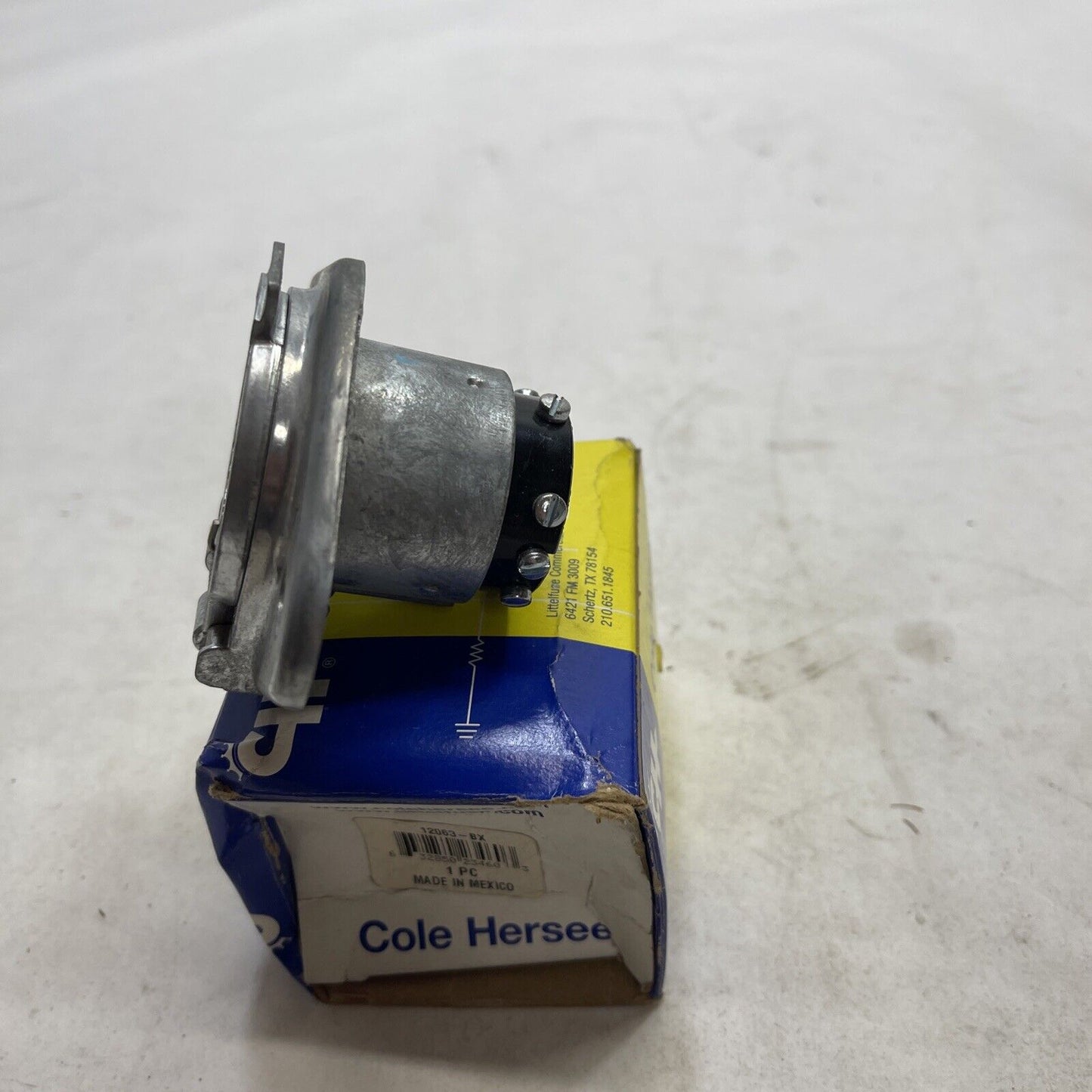 New Cole Hersee Electrical Socket for Universal CH1206301