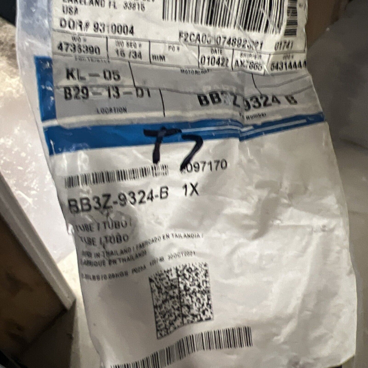 New OEM Genuine Ford Fuel Tube Assembly BB3Z9324B