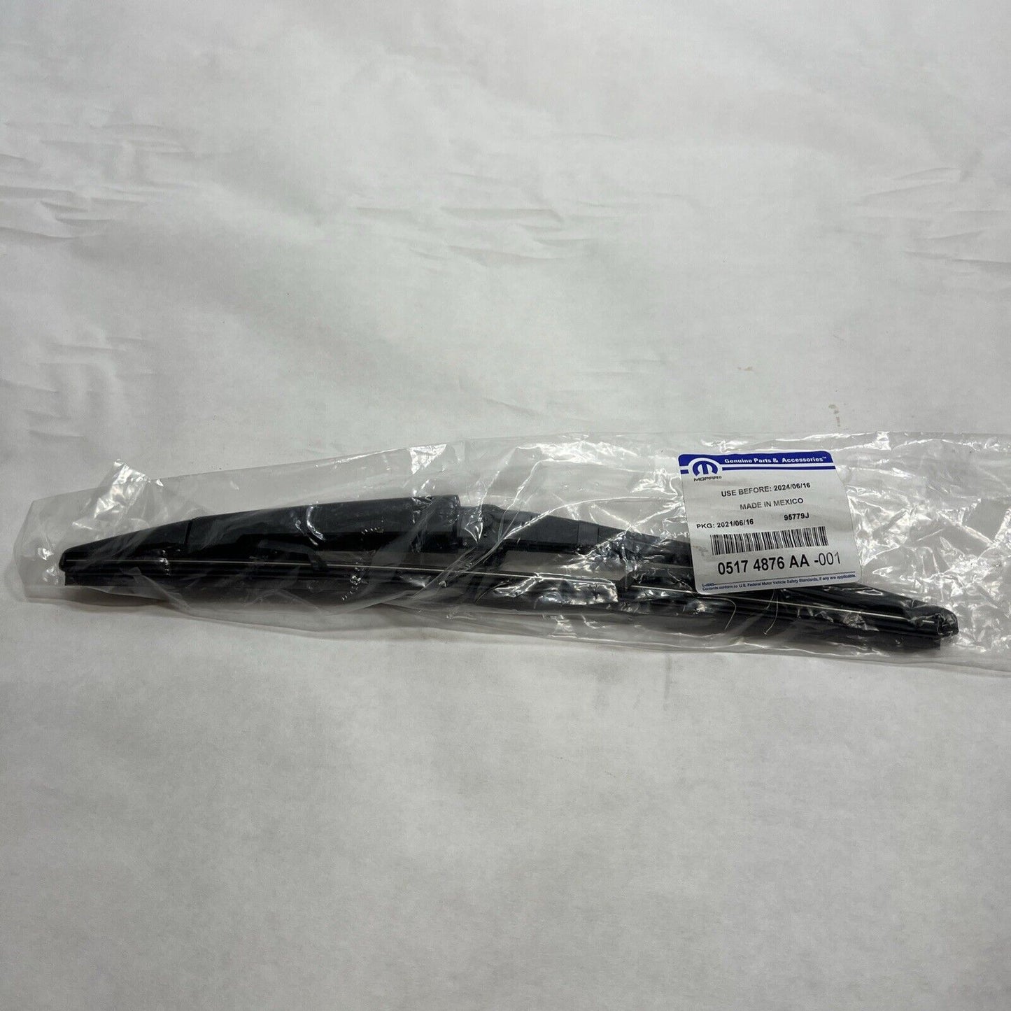 New OEM Genuine Mopar Commander 2006-2010 Rear Wiper Blade 5174876AA