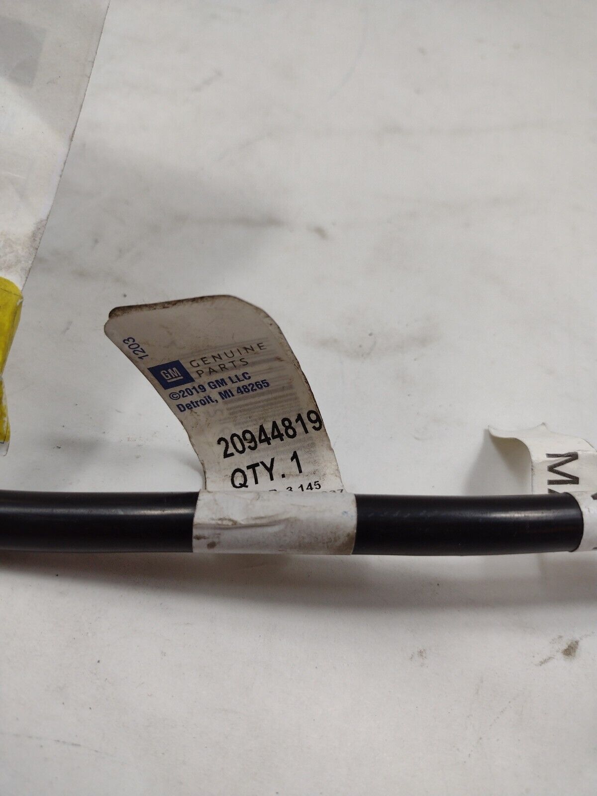 GM Genuine Parts 20944819 Vapor Canister Purge Valve Pipe