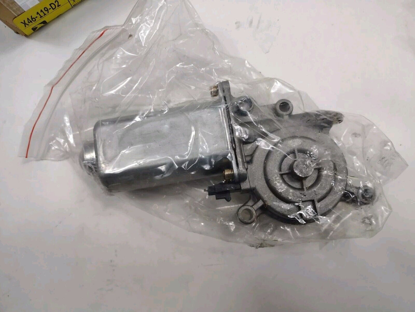 Genuine OEM GM Chevy Blazer Power Window Motor 1984-2005 19151982