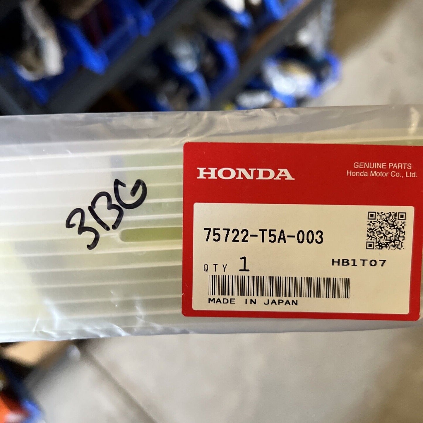 New OEM Genuine Honda Fit Rear Emblem Badge 75722T5A003