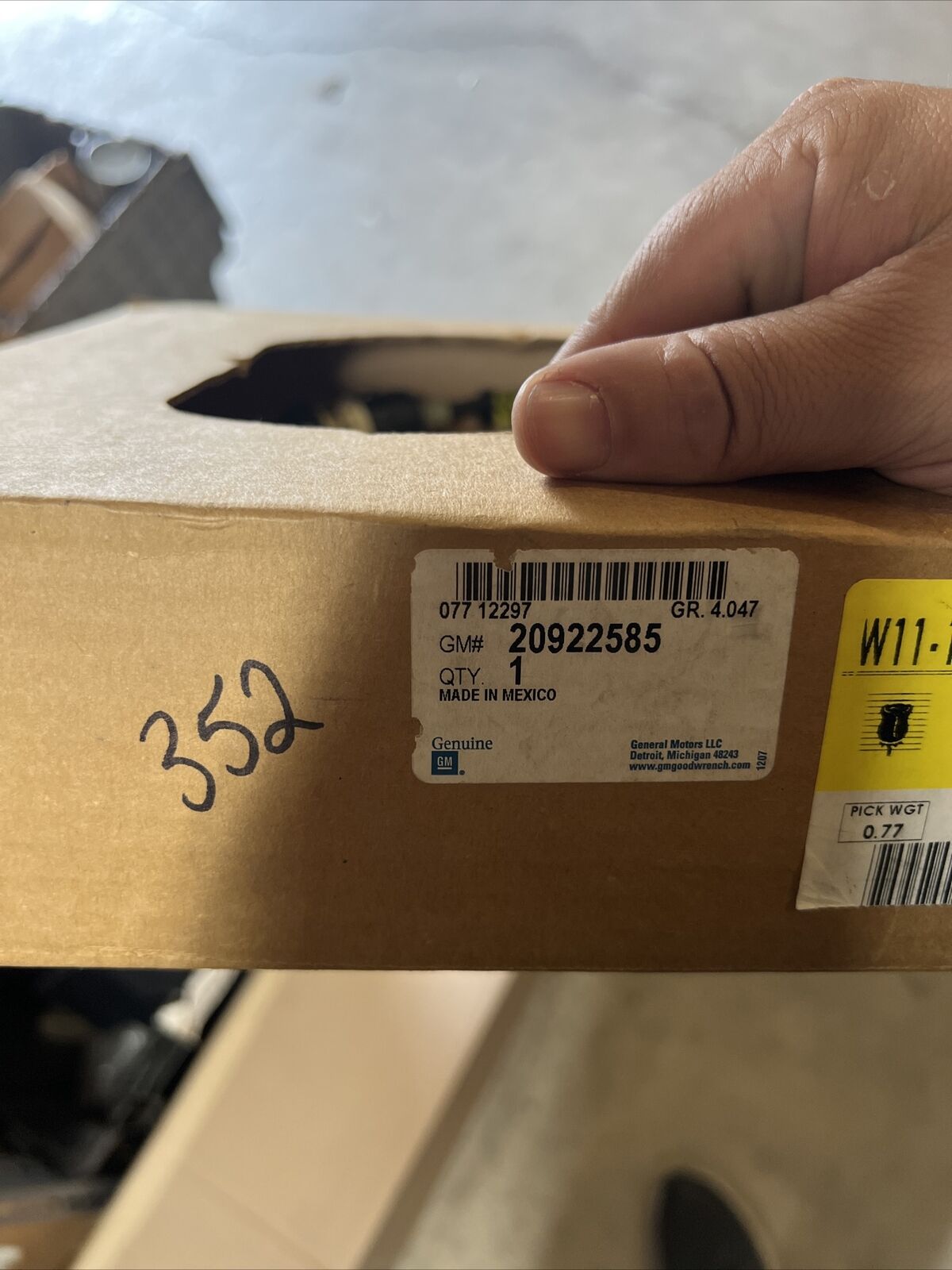 New OEM GM Transmission Shift Cable Automatic 20922585