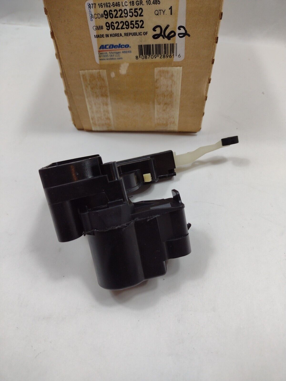 Genuine OEM GM Chevy Aveo Door Lock Actuator 2004-2011 96229552