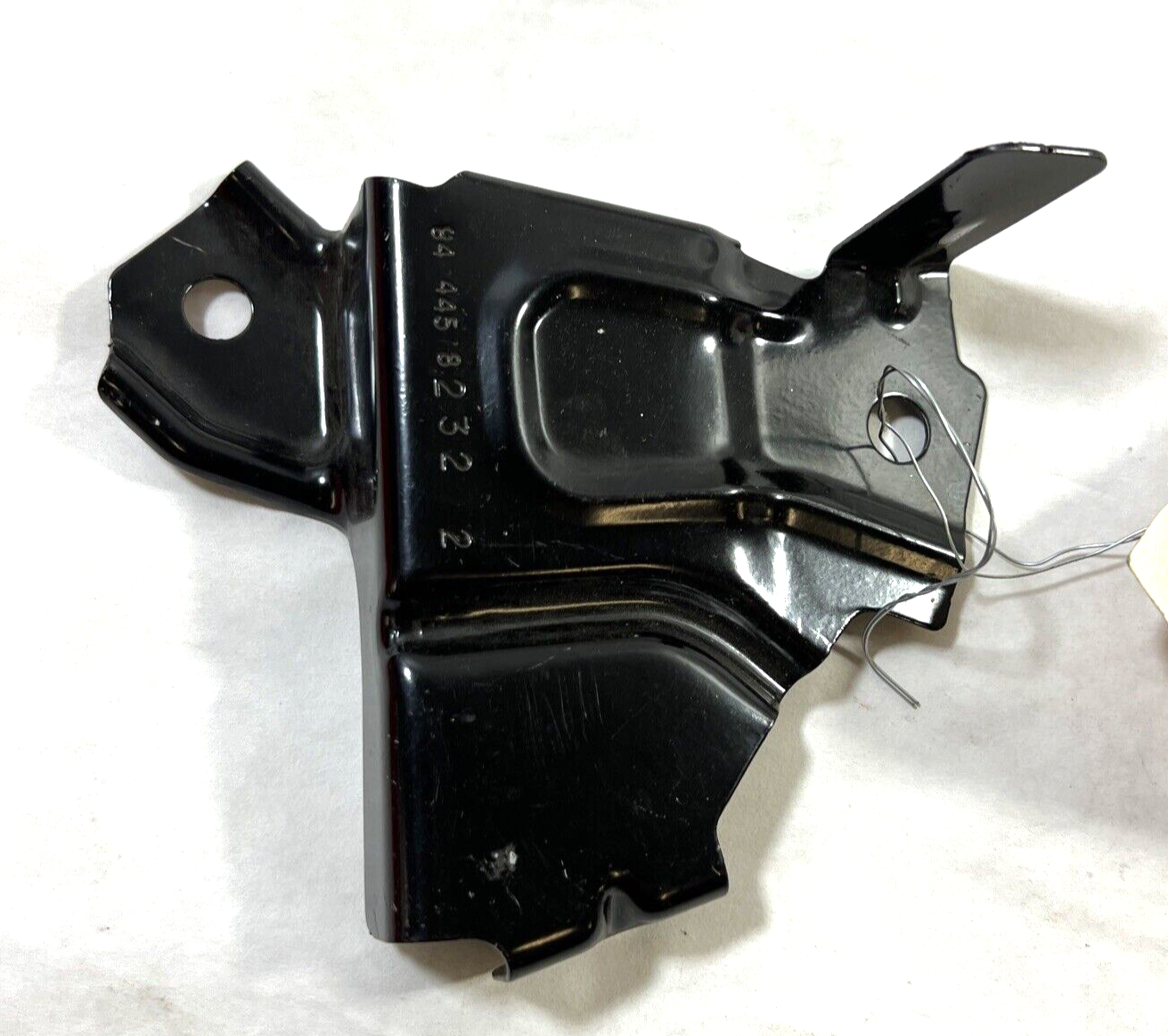 Genuine OEM GM Chevrolet Cruze Front Upper Body Bracket Panel 2016-2019 84244578