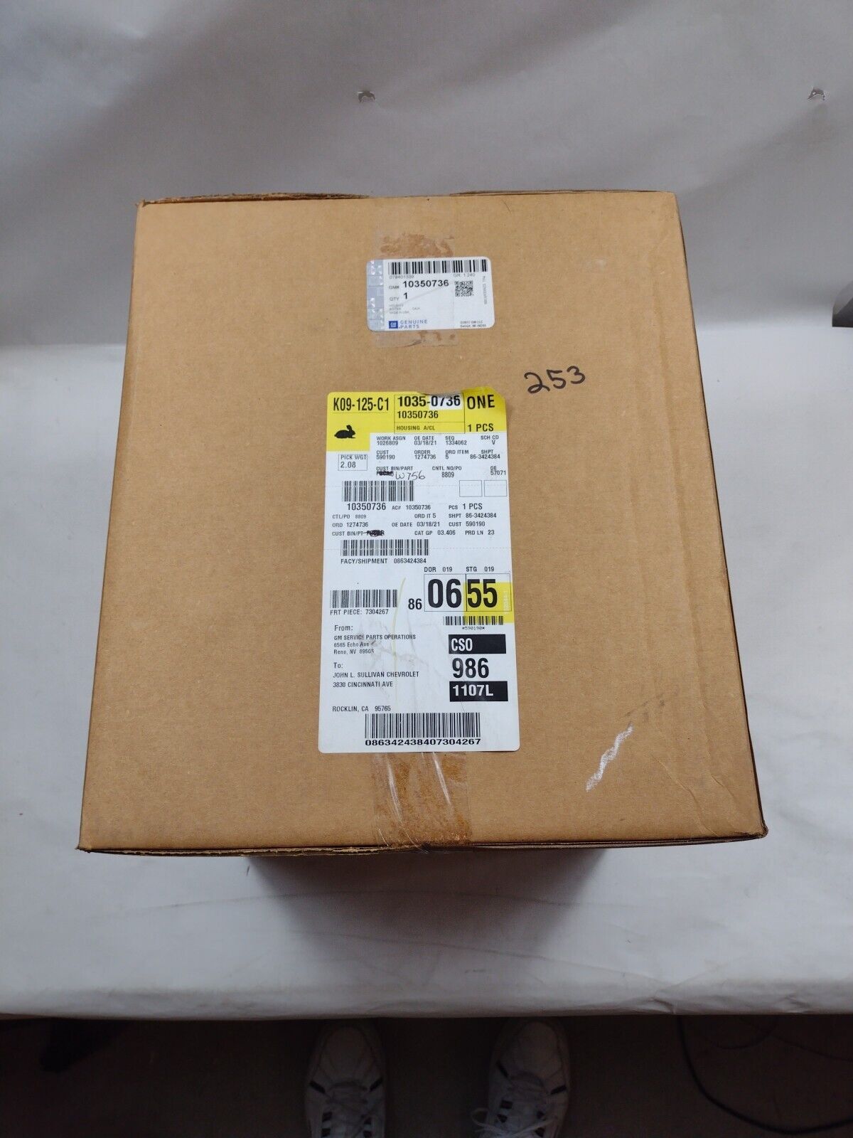 Genuine OEM GM Chevrolet Impala Air Cleaner Housing 2006-2011 10350736