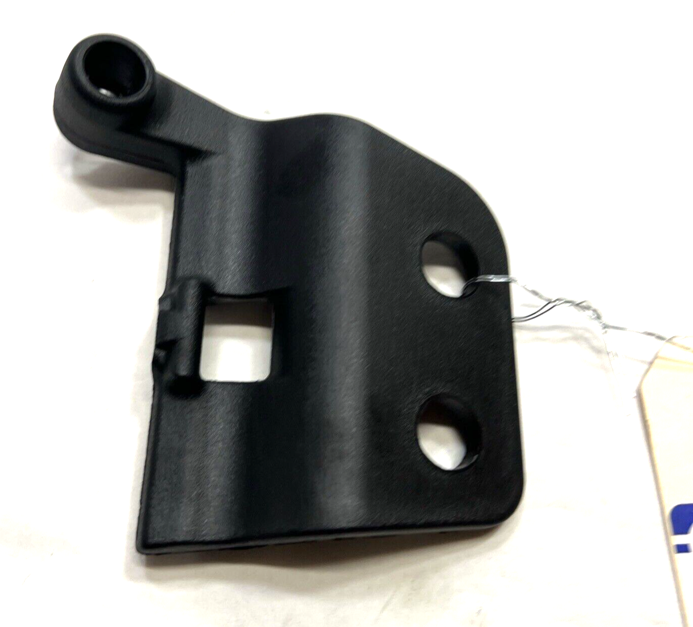 New OEM Genuine Mopar 20-23 Right Outer Latch Anchor Plate Bracket 68469892AC