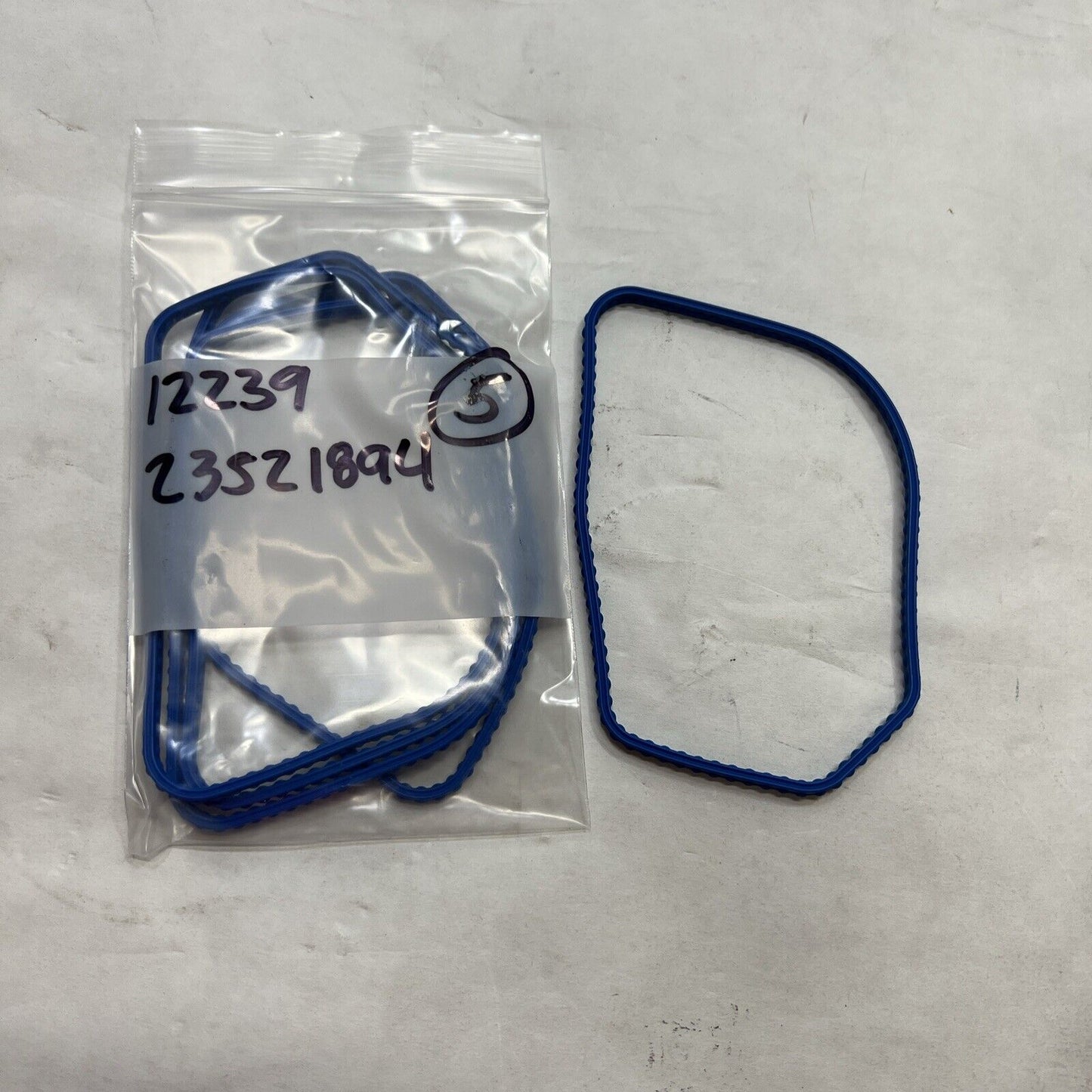 New OEM Genuine Detroit Diesel Thrust Plate Oil Seal 23521894
