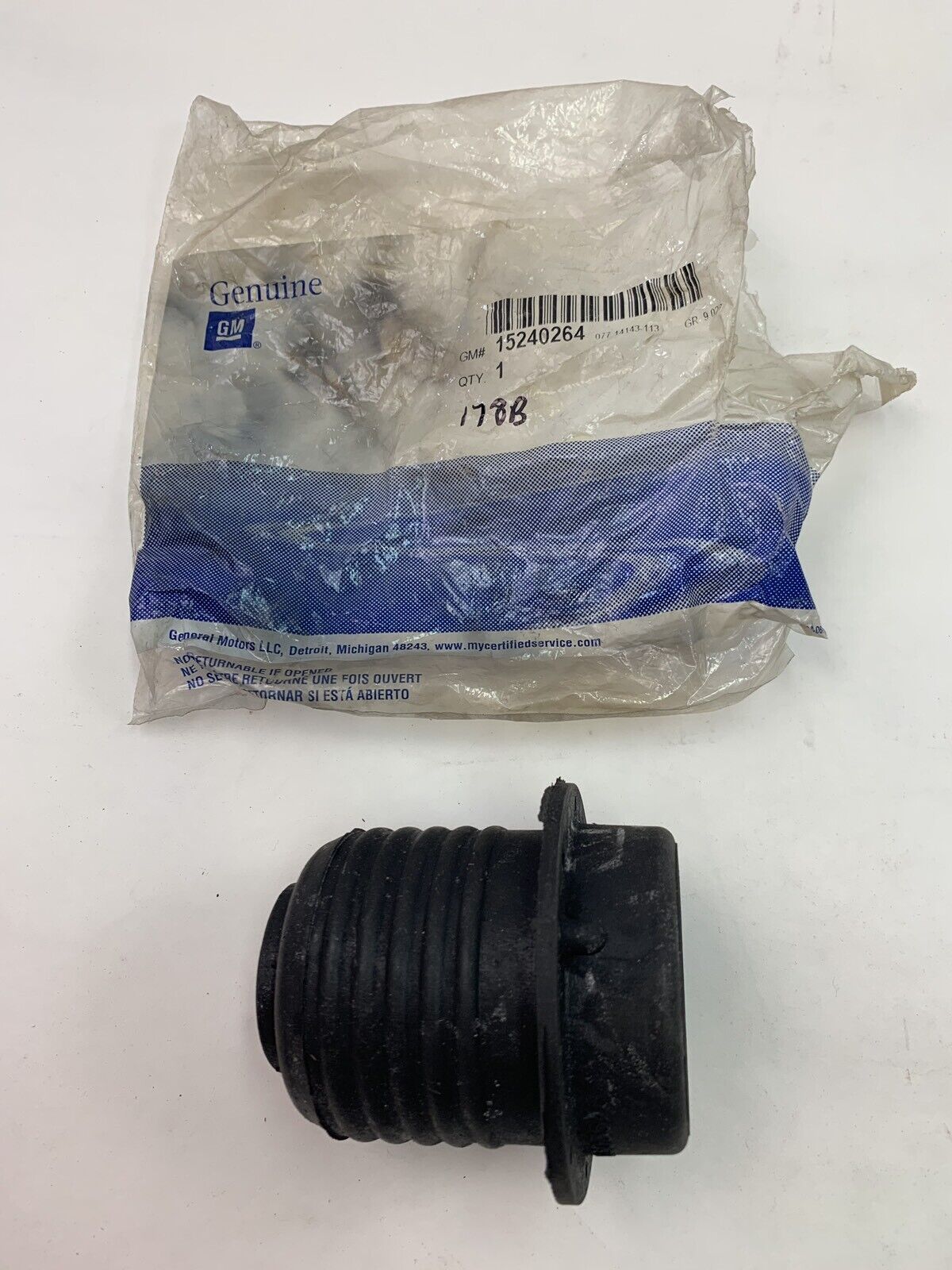 New OEM Chevy Impala Front Suspension Lower Insulator New 2000-2005 15240264