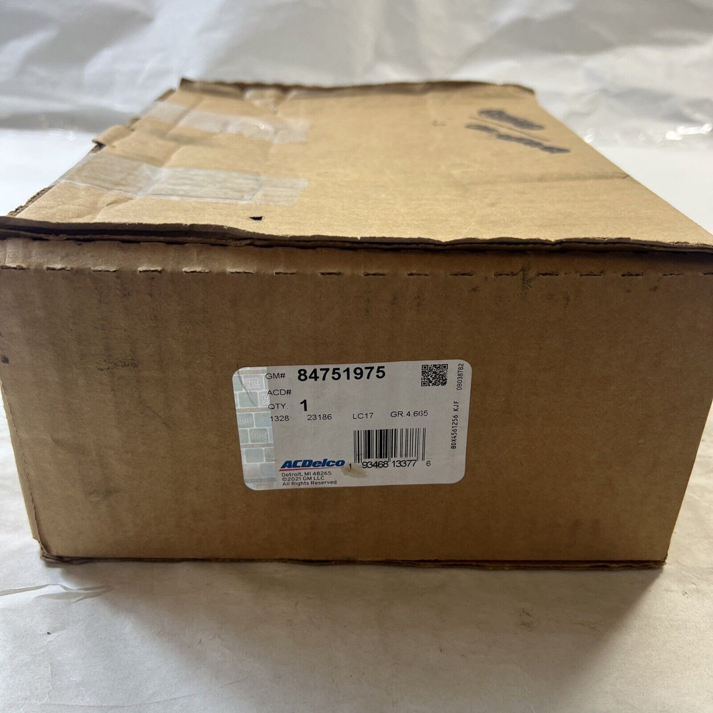 Genuine OEM GM Sierra Front Passenger Side Disc Brake Caliper Assembly 84751975