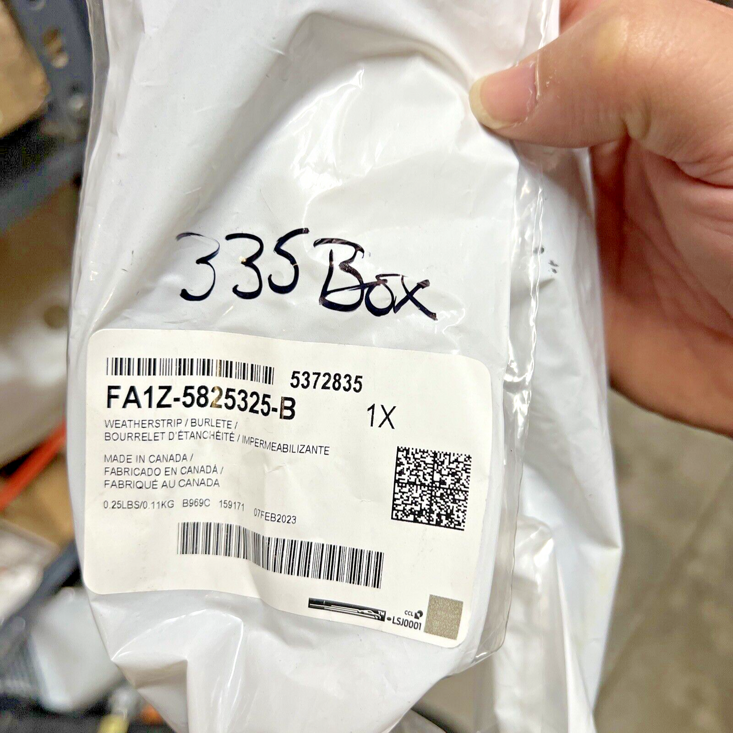 New OEM Genuine Ford Nautilus 16-23 Left Driver Side Weather strip FA1Z5825325B