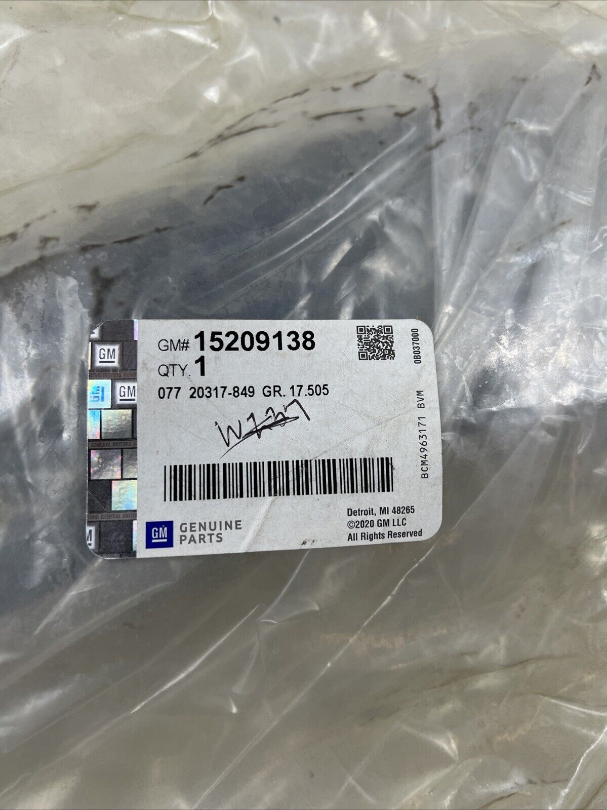 Genuine OEM GM Chevrolet Tahoe Front Left Rearward Fender Flare Molding 15209138