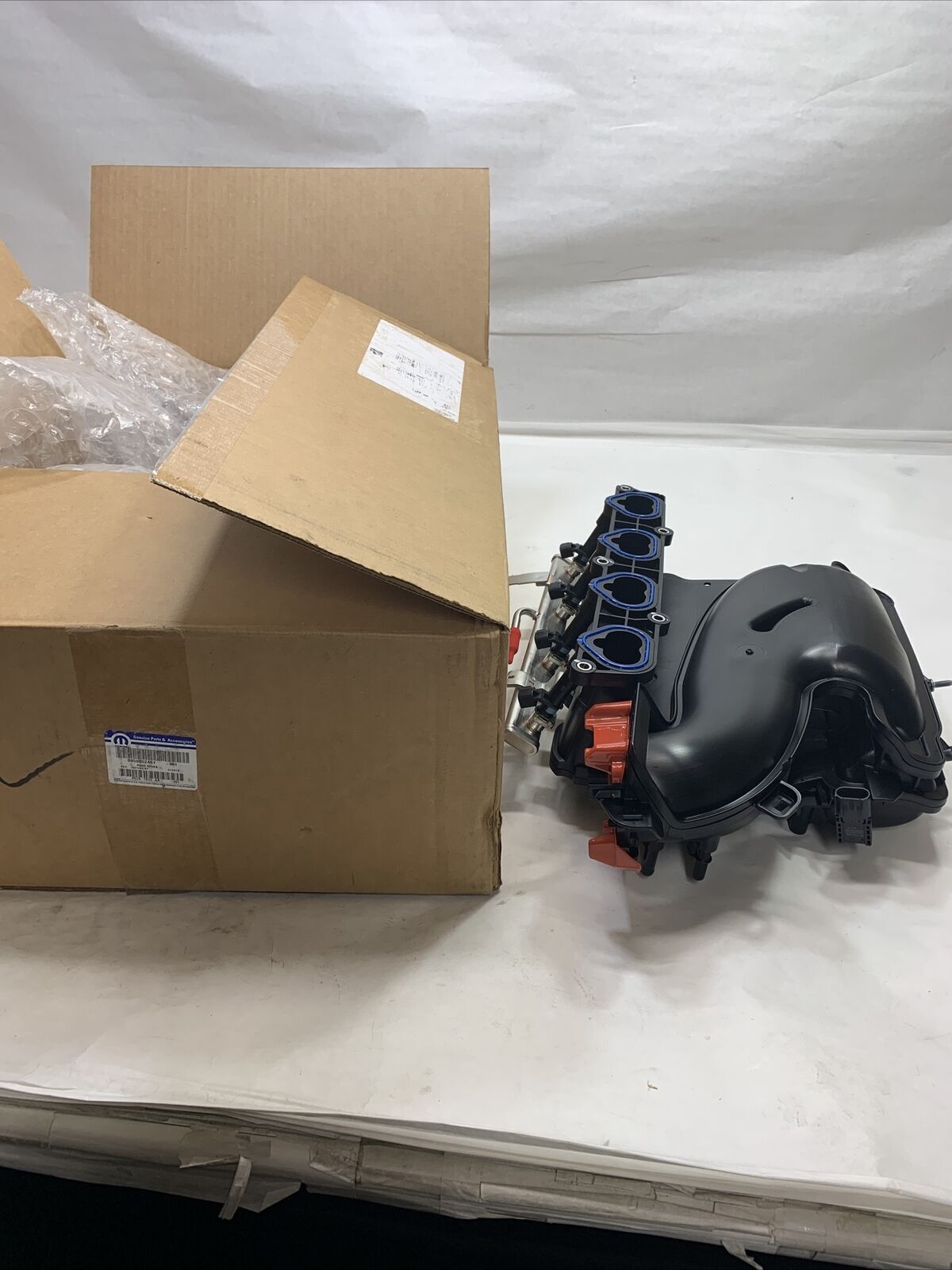 New OEM Mopar Jeep Cherokee Intake Manifold 2.4L I4 AWD 2016-2021 5281833AA