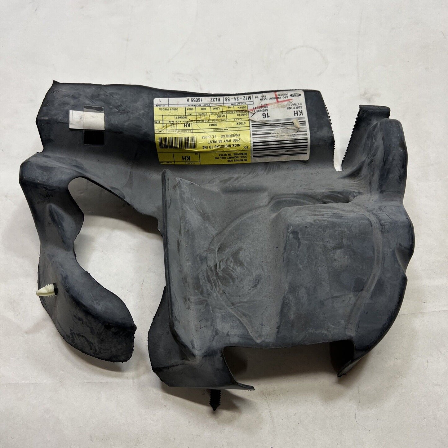 New OEM Genuine Ford F-150 Front Shield Fender Apron Rubber BL3Z-16055-A