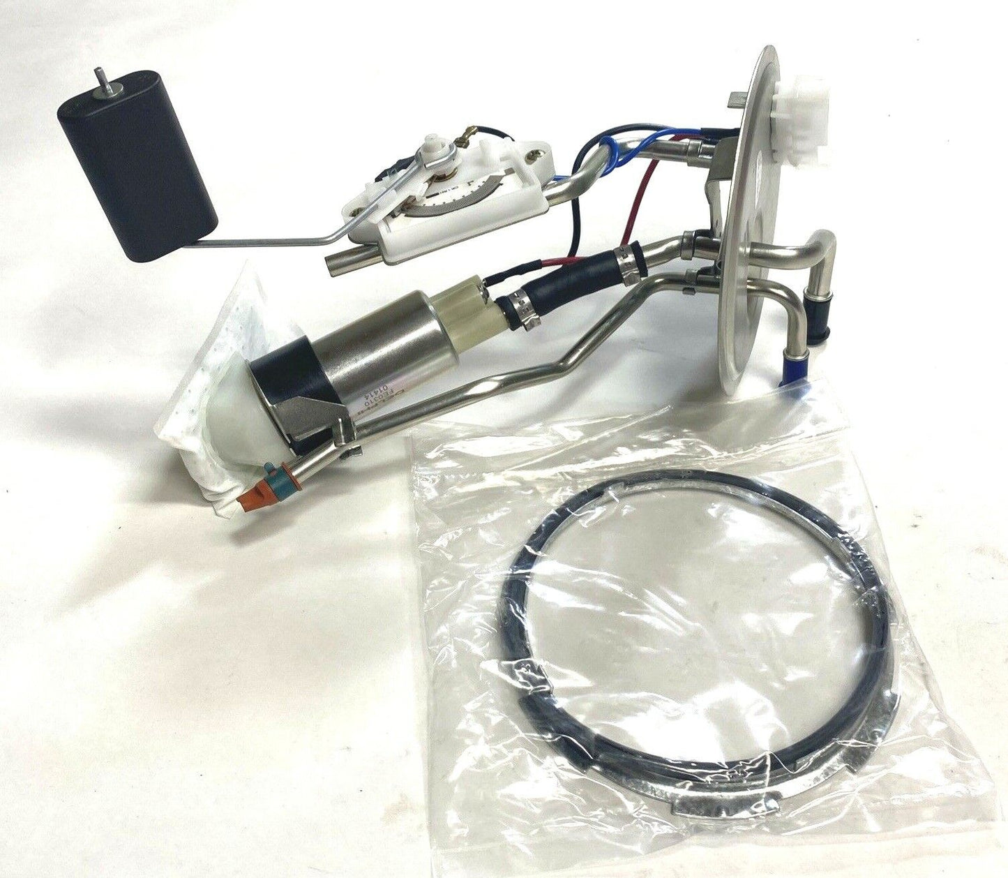 New Delphi Fuel Pump Hanger Assembly HP10153