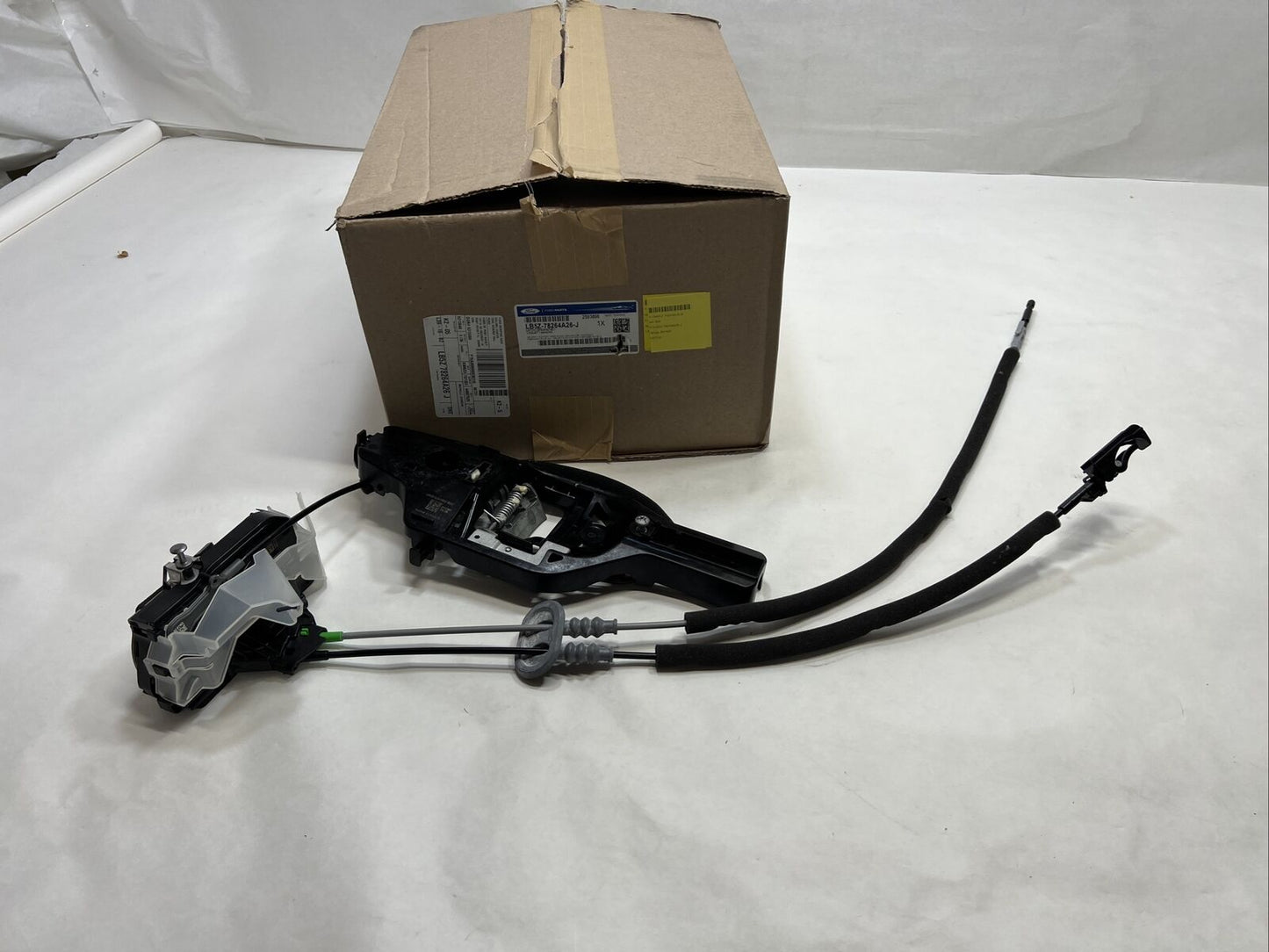 New OEM Genuine Ford Right Lock Latch LB5Z78264A26J