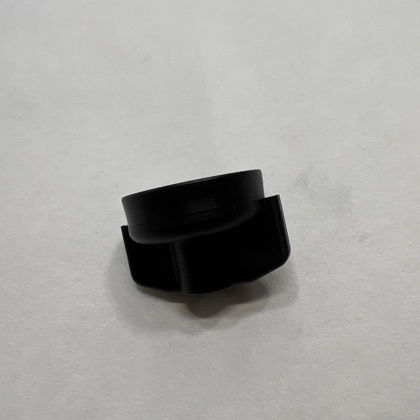 GM OEM Headlight Head Light Lamp-Headlamp Assembly Wing-Nut 93-16 11589079