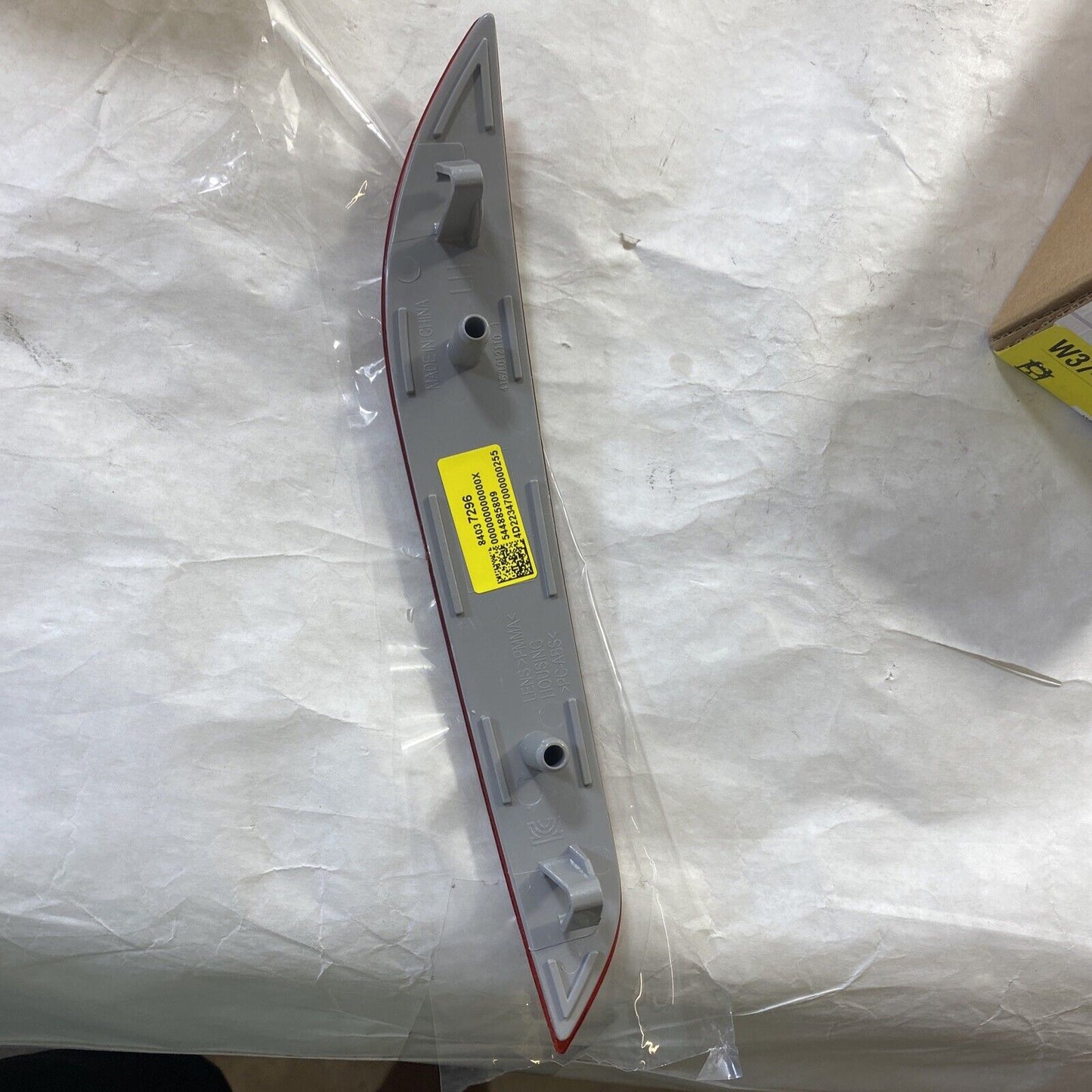 Genuine OEM GM Cruze Rear Left Driver Side Bumper Reflector 2016-2019 84037296