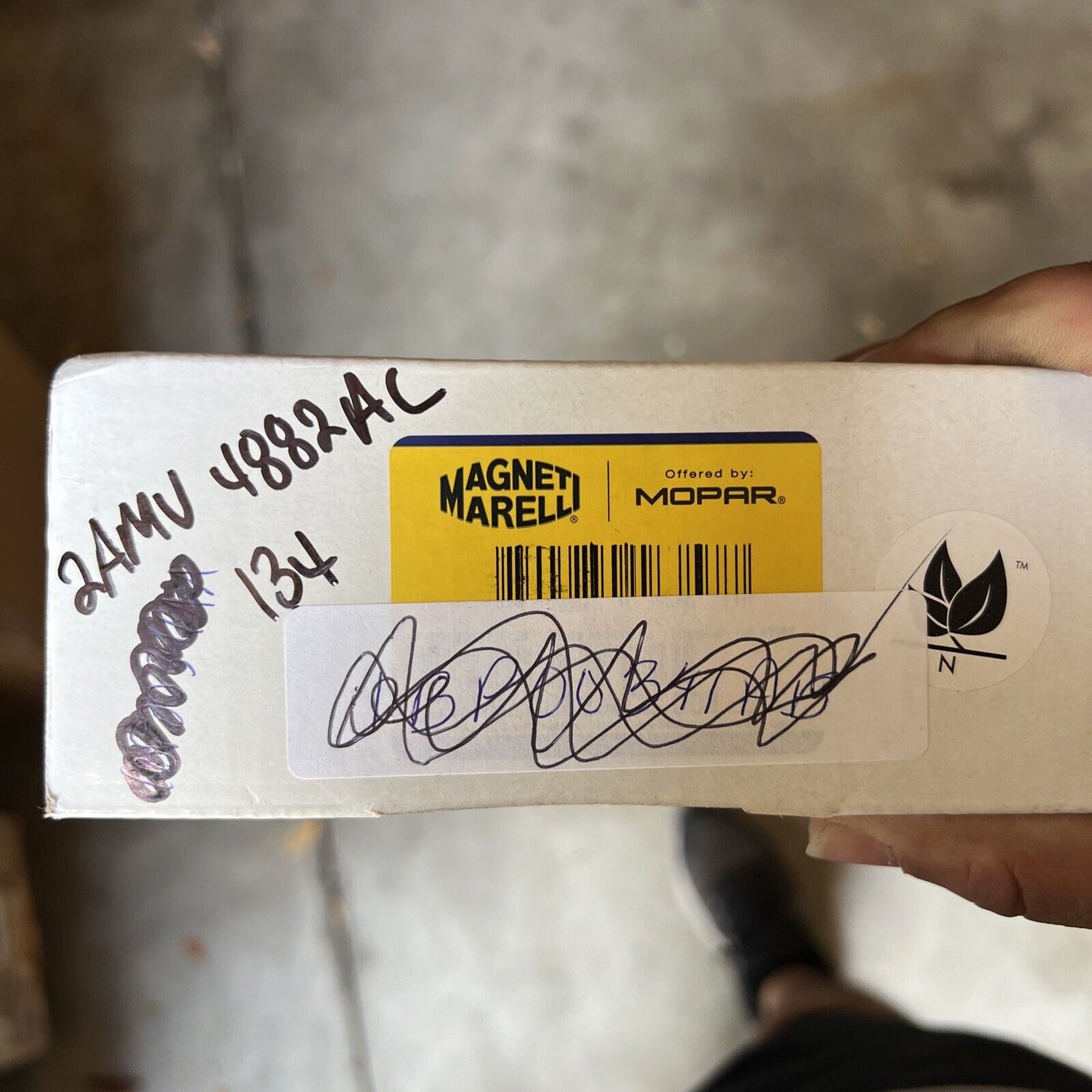 Genuine OEM Mopar Wrangler Rear Disc Brake Pad Kit 2003-2006 2AMV4882AC