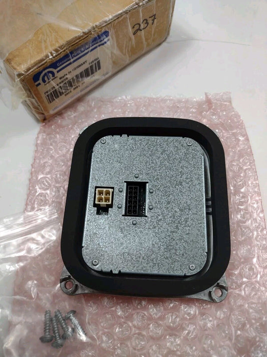 Genuine OEM Mopar Led Module Right 201-2018 68233004AA