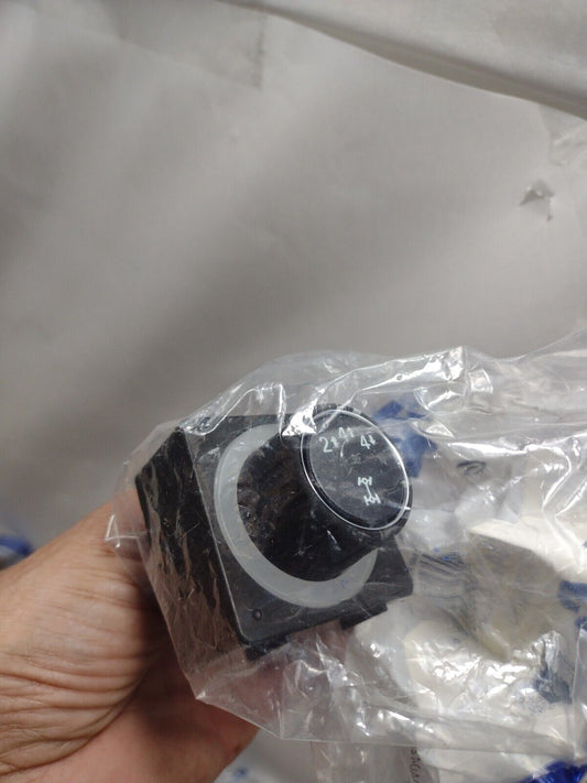 Genuine OEM GM Chevy Silverado 2500 HD Transfer Case Switch 2015-2019 84254254