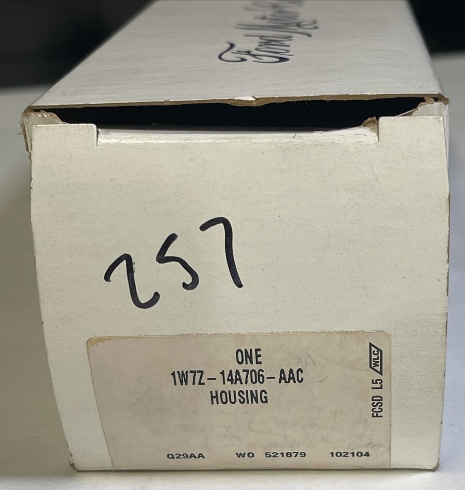 New OEM Genuine Ford Lincoln Town Car 2003-2011 Switch Housing 1W7Z-14A706-AAC