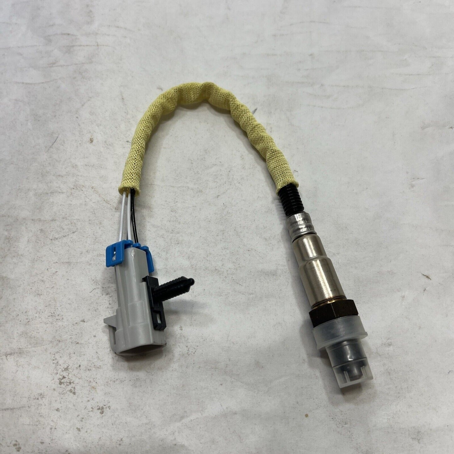 Genuine OEM GM CTS Heated Oxygen Sensor 2010-2011 12616202