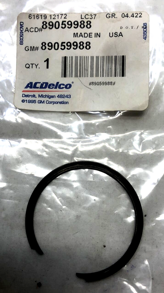 New OEM GM Manual Transmission Counter Gear Rear Bearing Retaining Ring 89059988