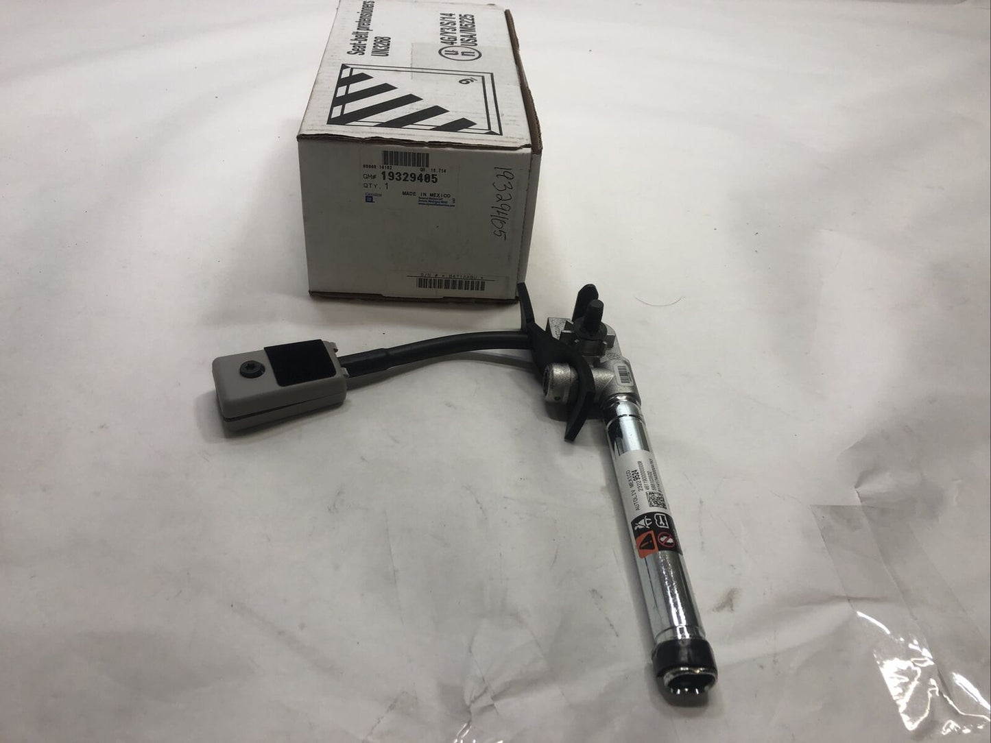 New OEM Genuine GM Chevrolet GMC 2009-2017 Passenger Side Tensioner 19329405