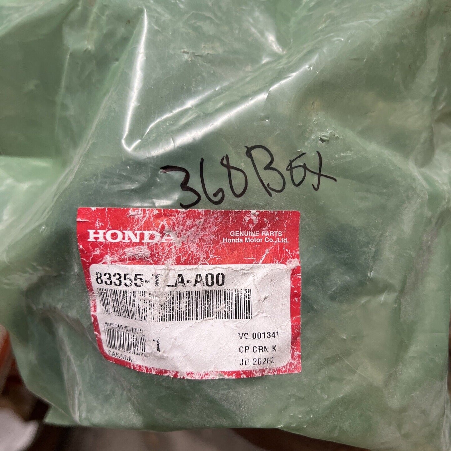 New OEM Genuine Honda CR-V 2017-2021 Rear Left Carpet Garnish 83355tlaa00