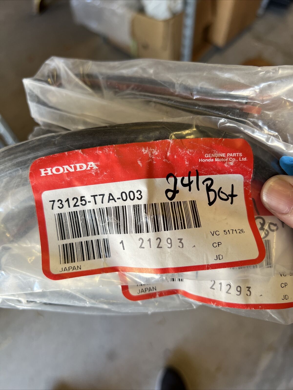 New OEM Genuine Honda HR-V 2016-2020 Front Molding Windshield Side 73125T7A003