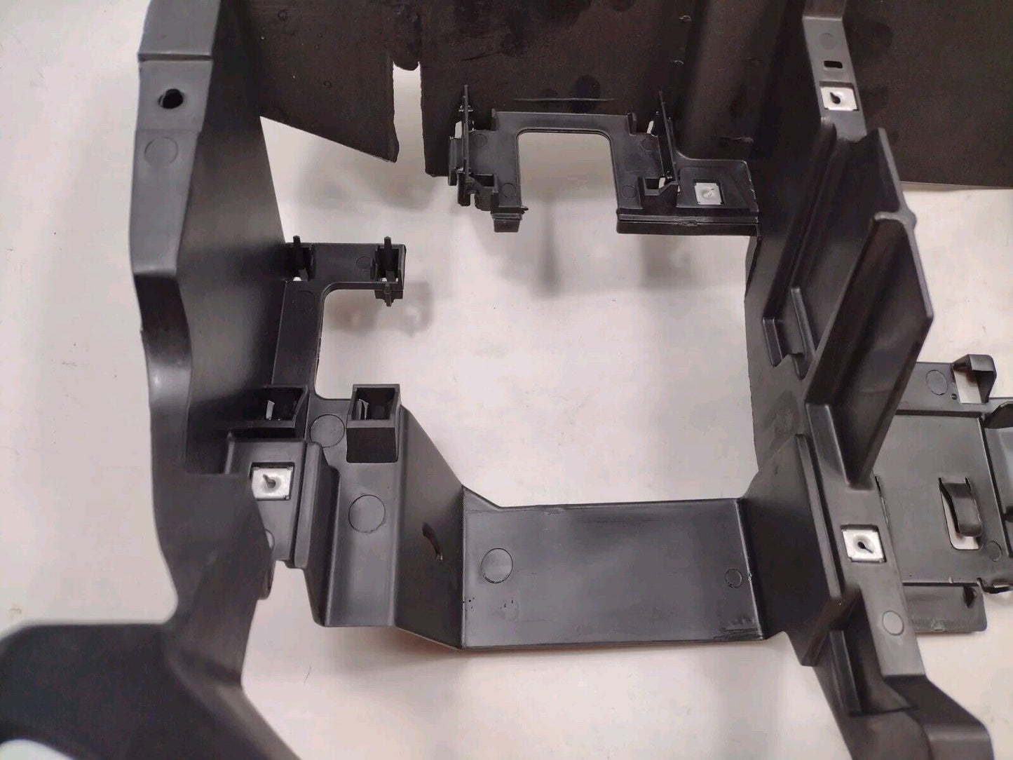 Genuine OEM GM Chevrolet Corvette Cadillac XLR Fuse Block Housing 05-13 10381891