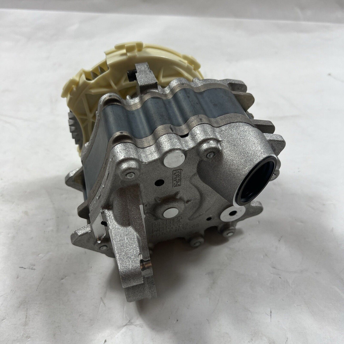 NEW Genuine OEM Ford Pump Assembly Oil LC3Z7A103A