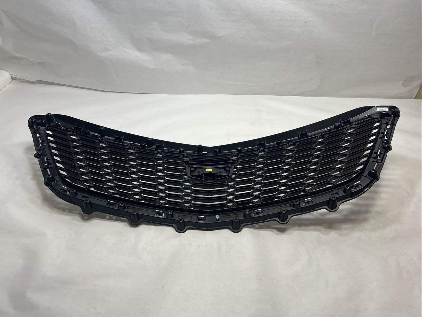 Genuine OEM GM Cadillac XT4 Grille Chrome Front Grille 2019-2021 85555954