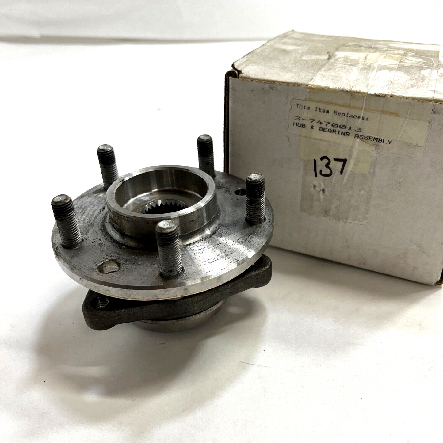 New OEM Genuine GM Chevrolet GMC 1991-1997 Wheel Hub & Bearing Assembly 7470013