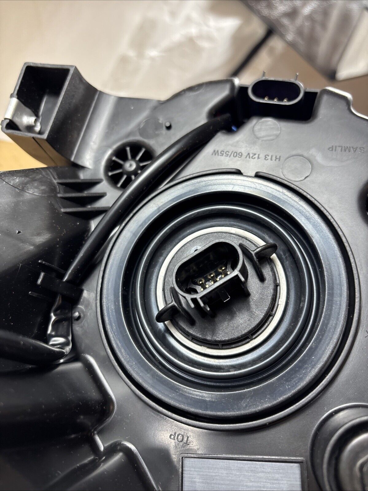 Genuine OEM GM Chevy Spark Passenger Right Headlight 2013-2016 95281469