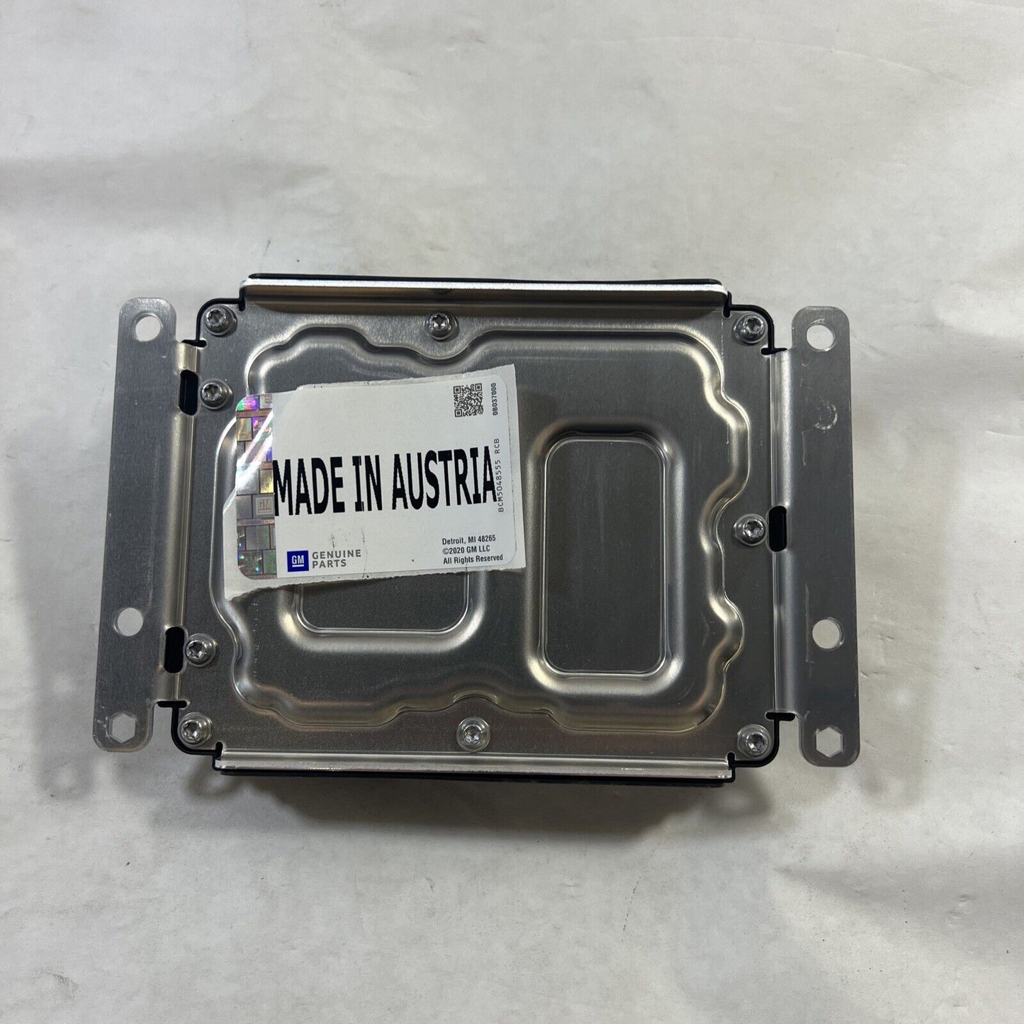 Genuine OEM GM Terrain Differential Lock Control Module 2018-2024 84849877