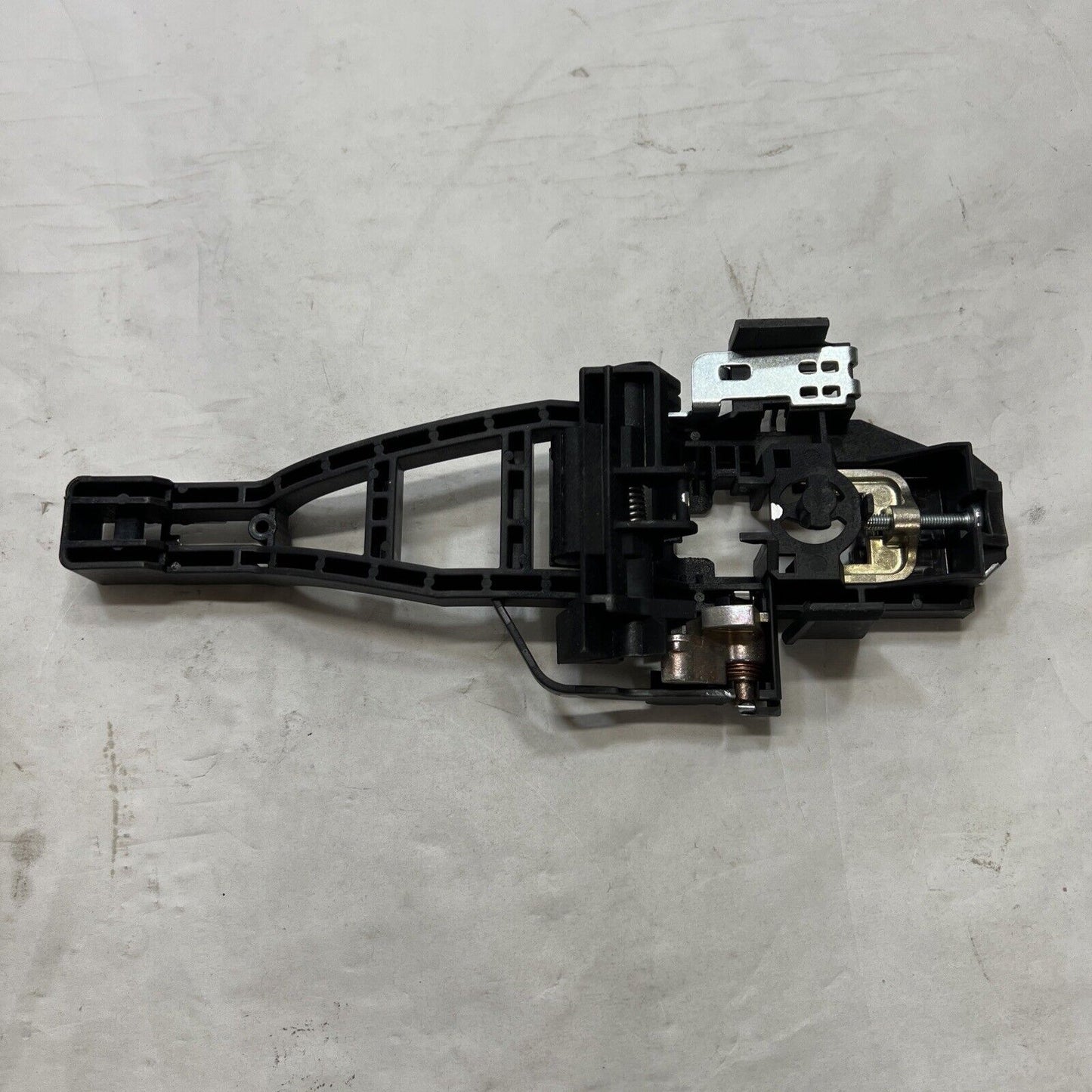 New OEM Genuine Ford Escape 12-19 Right Passenger Side Handle Base CM5Z5826684F