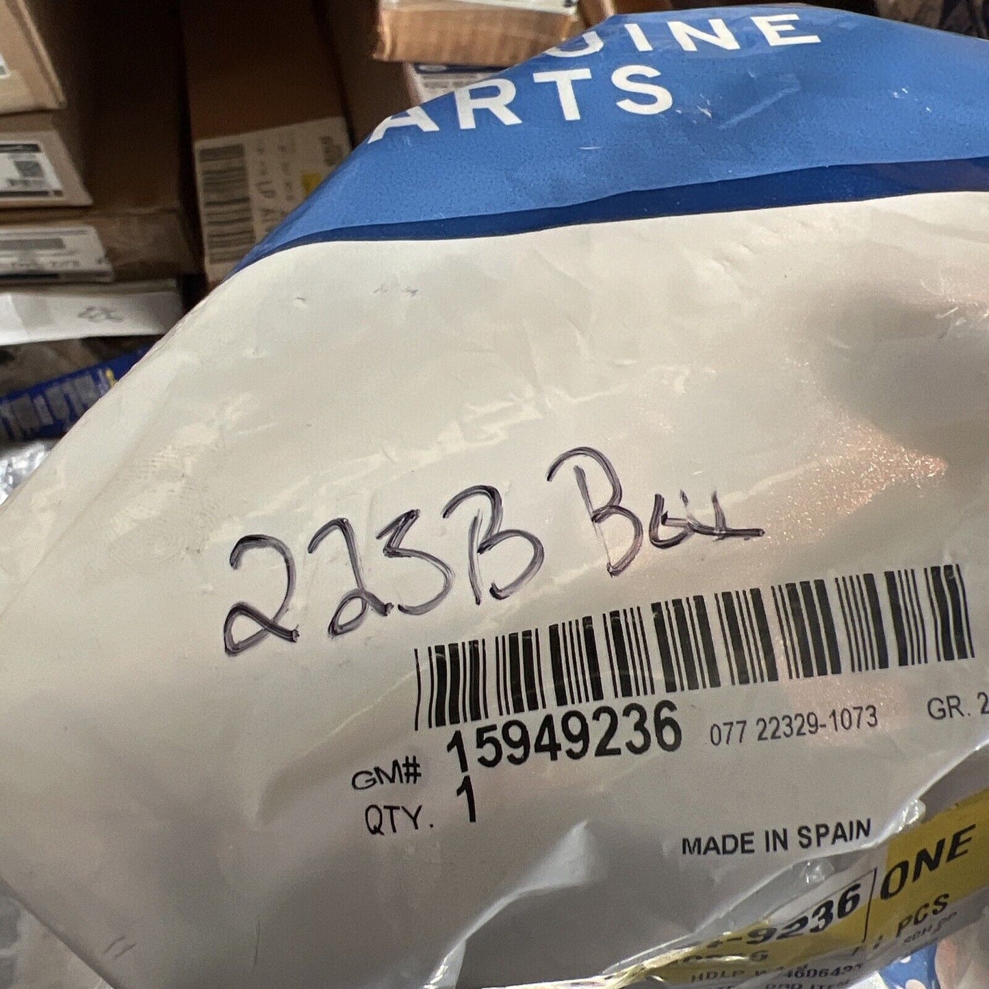 Genuine OEM GM SRX Right Passenger Side Headlamp Washers Nozzle 10-16 15949236