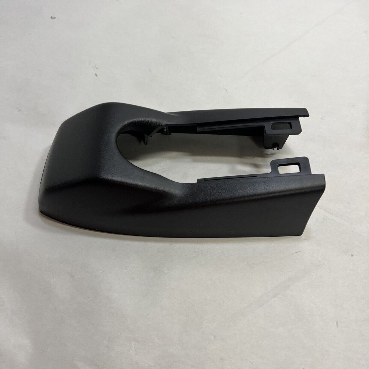 New OEM GM Windshield Sensor Cover Trim Panel 84677180