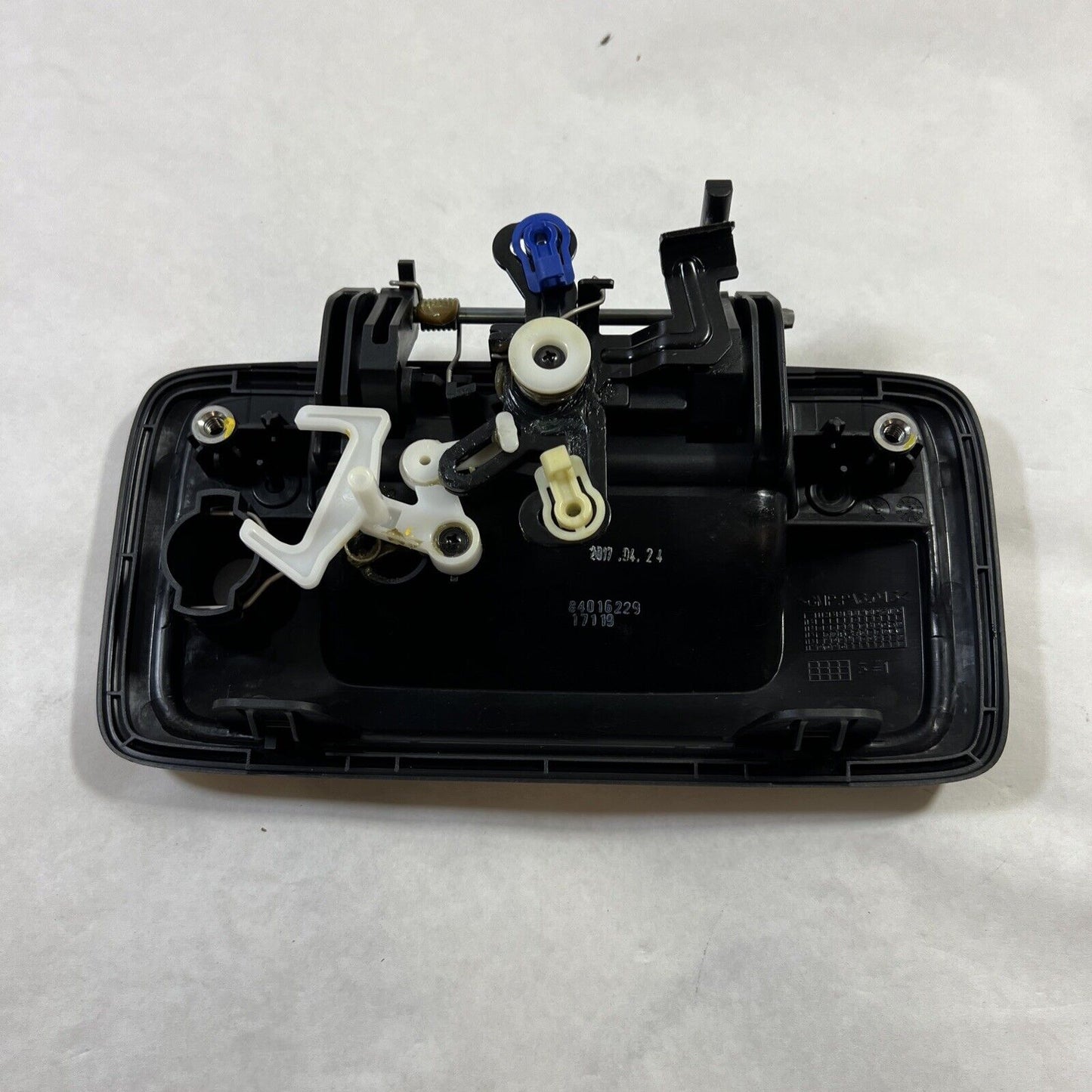 Genuine OEM GM ACDelco Y71-102-B1 Black Tailgate Handle 2016 - 2019 84203908