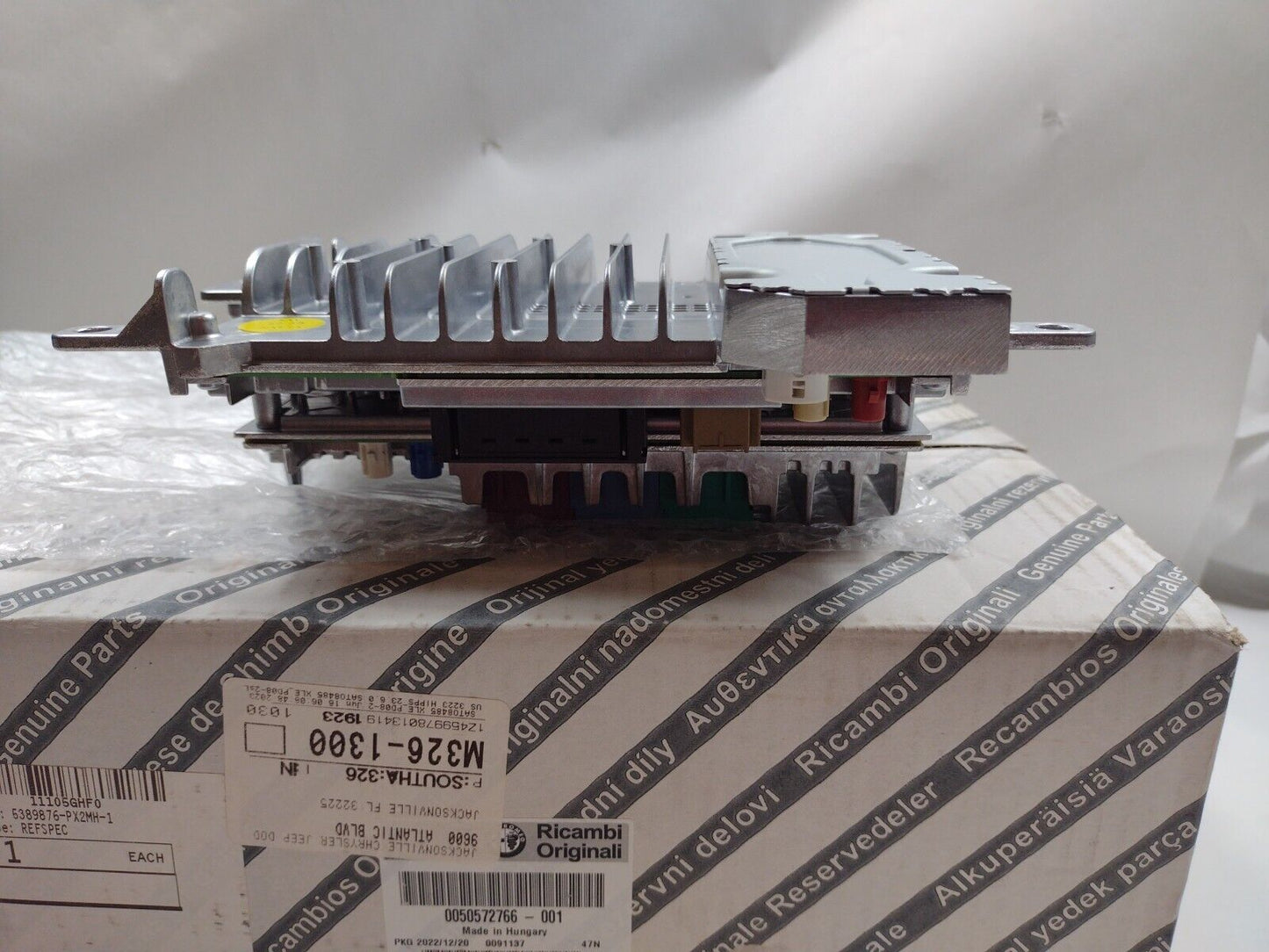 Genuine OEM Mopar Radio Dodge Hornet 2023-2025 68618752AA AM-FM Xm Receiver