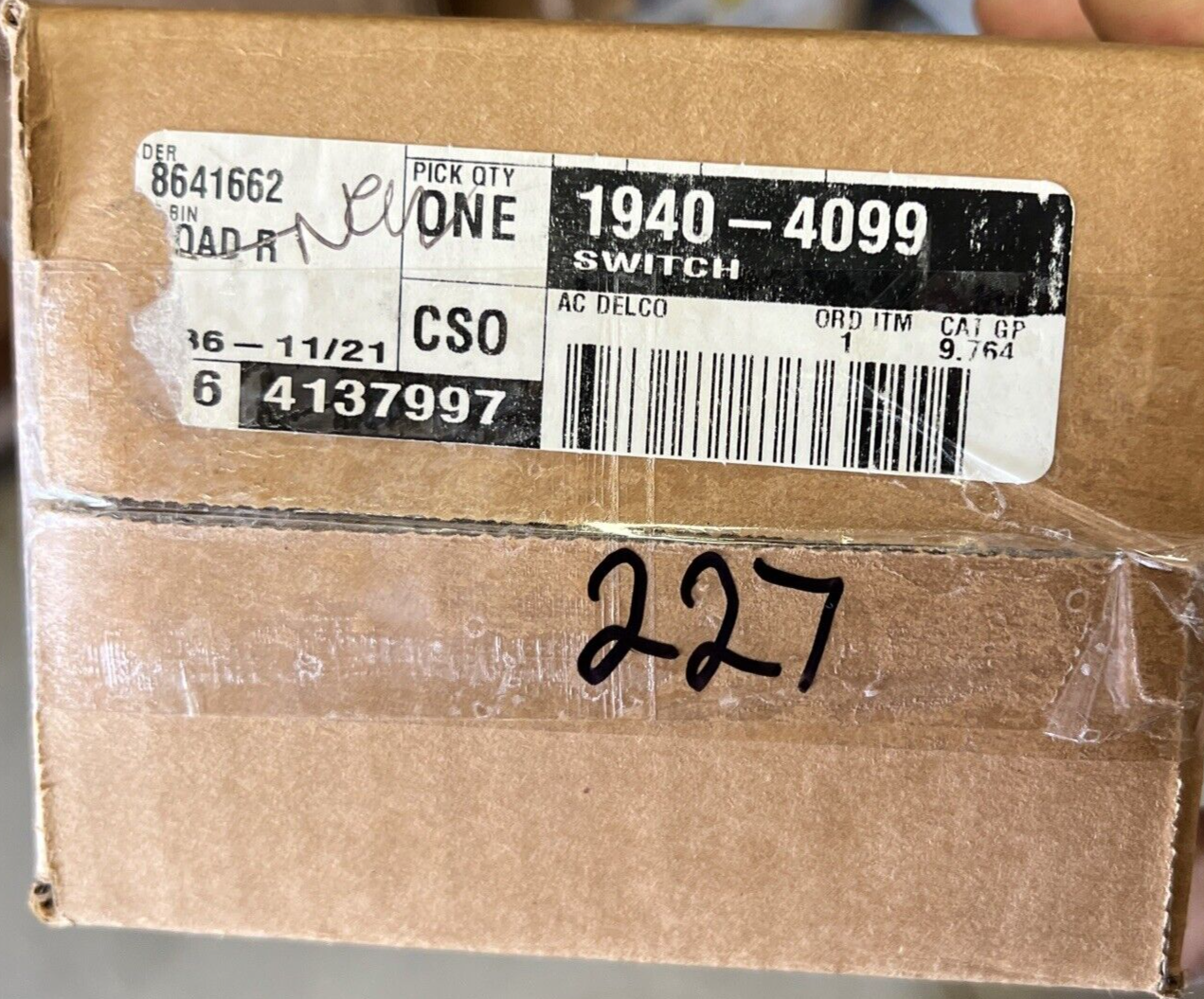 New OEM Genuine GM I/P Control Accessory Function Switch Assembly 19404099