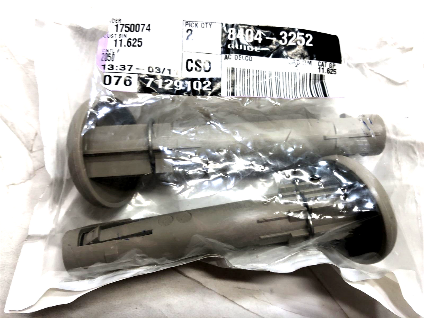 GMC GM OEM 17-18 Acadia Third Row Seat-Headrest Head Rest Guide Sleeve 84043252