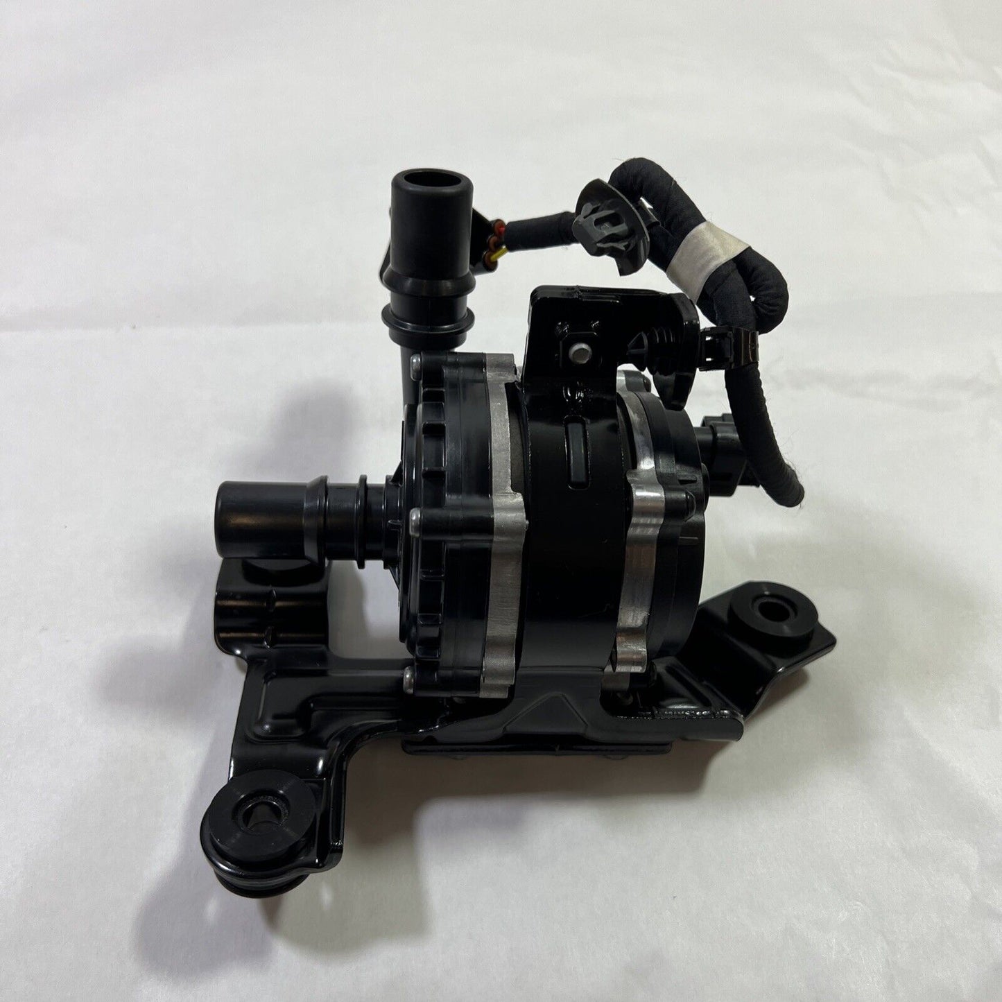 Genuine OEM Hyundai Sonata Hybrid Water Cooler Pump Assembly 2020-23 369103D900