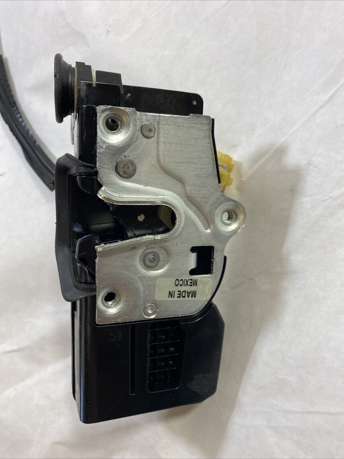 Genuine OEM GM ACDelco Rear Left Driver Side Door Latch with Actuator 15896626