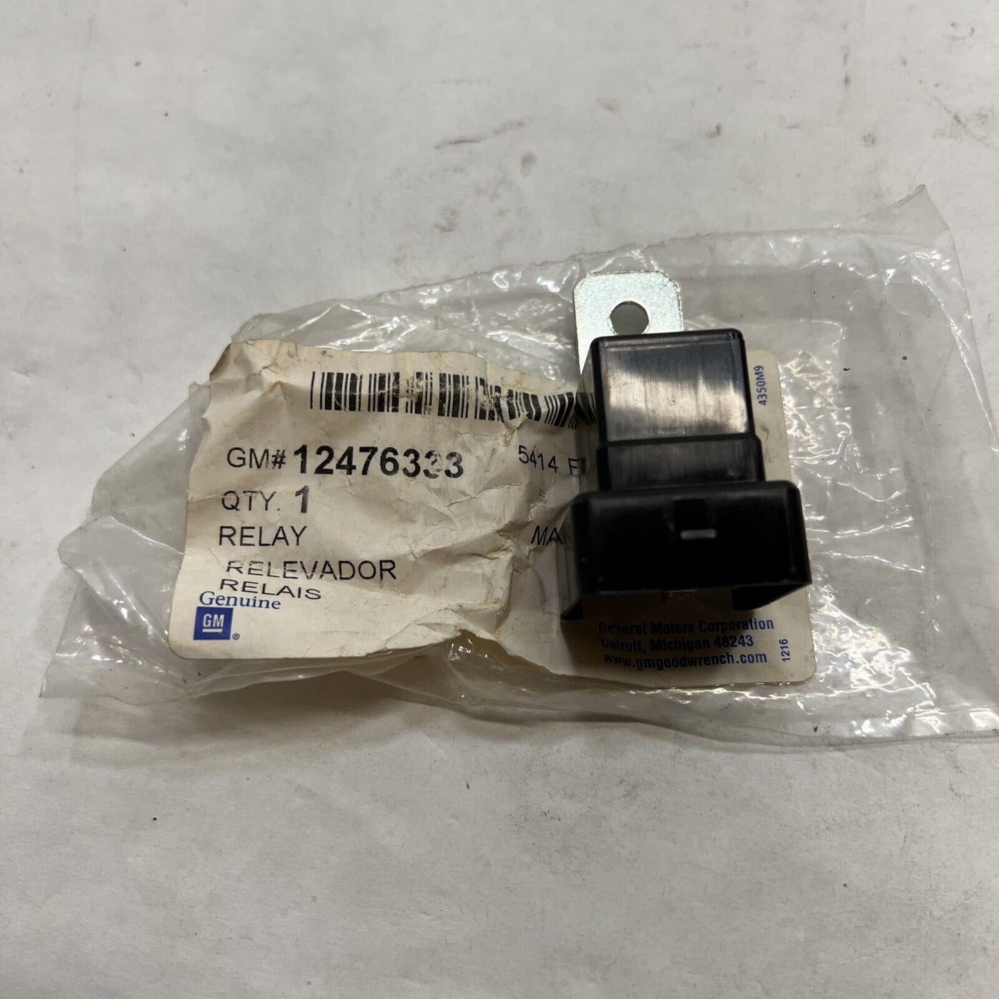 New OEM GM Relay 12476333