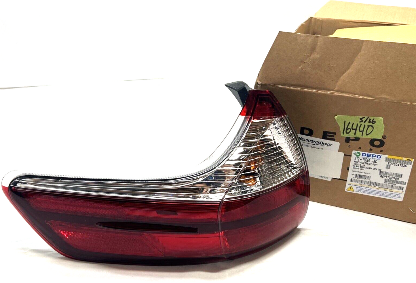 New DEPO for Toyota Sienna 14-20 Rear Tail Light Assembly 8156008050